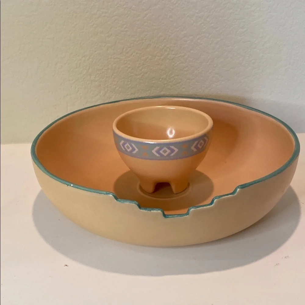 Treasure Craft Southwestern Style Chip and Dip Bowl Set. Peach and Green.